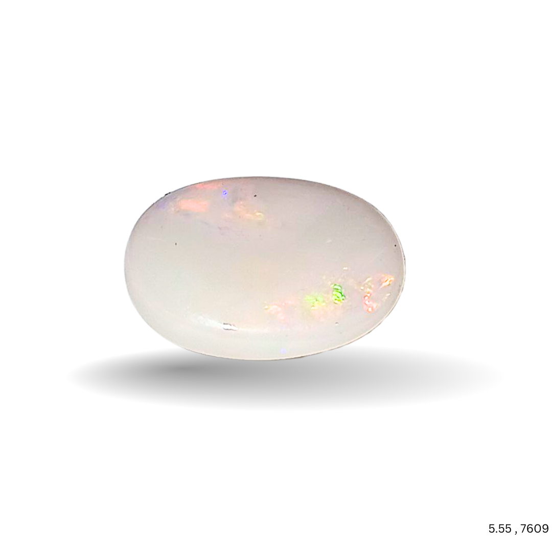 5.55 CARAT NATURAL OPAL (GRADE A)