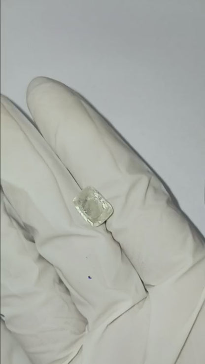 3.55 CARAT PUKHRAJ (GRADE A)