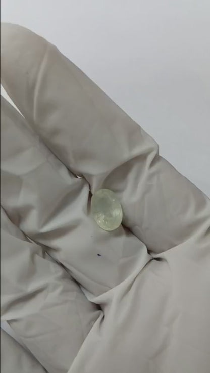 3.65 CARAT PUKHRAJ (GRADE A)